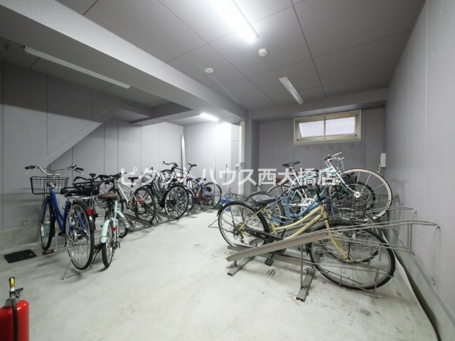 駐車場　駐輪場
