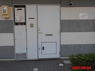 玄関　宅配ＢＯＸ完備