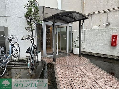 エントランス　エントランス