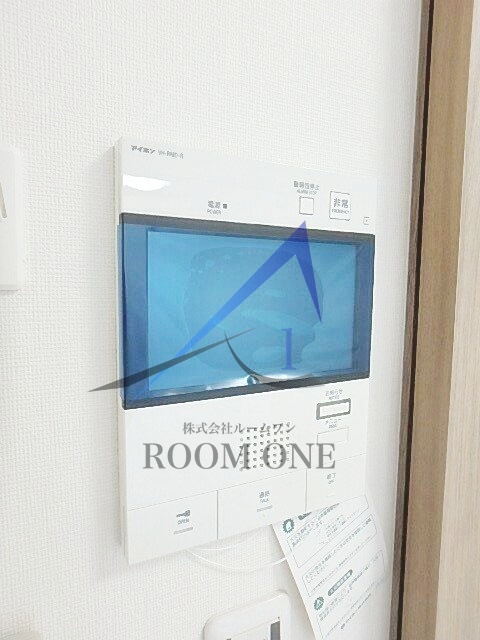 セキュリティ　モニター付きインターホンです。