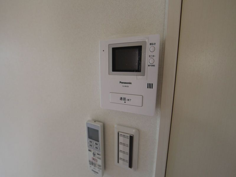 セキュリティ　モニター付きインターホン