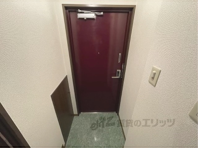 ドミール黒門の玄関写真