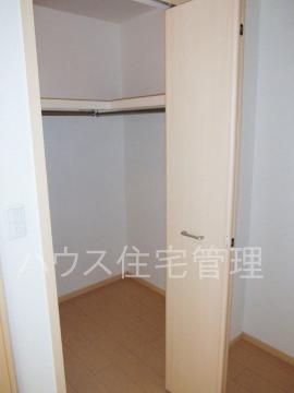 阪急京都線 総持寺駅 徒歩11分 2階建 築16年の内装写真