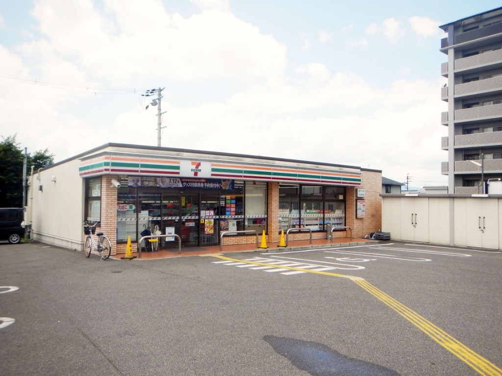 コンビニ　セブンイレブン 守山吉身5丁目店（コンビニ）まで400m