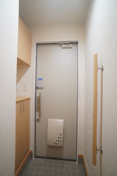 にのこえだハイツの玄関写真