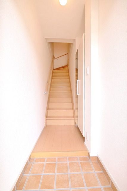 玄関　☆同タイプのお部屋のイメージです☆
