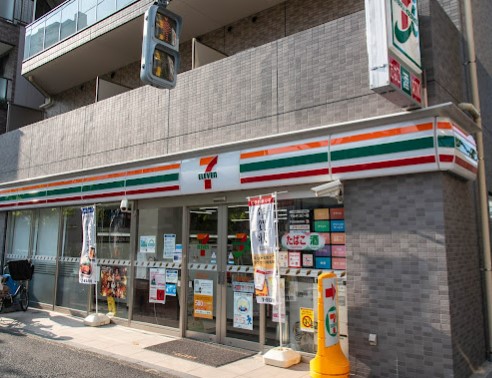 コンビニ　セブンイレブン 墨田東向島2丁目店（コンビニ）まで142m