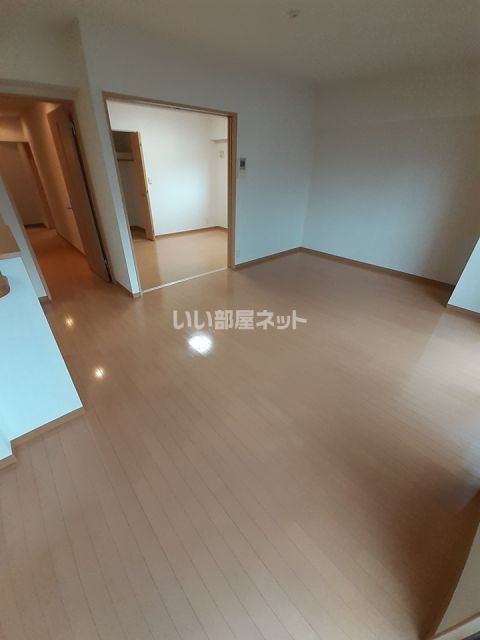 エムズドリームXの居間写真