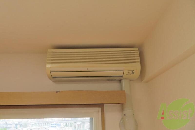 その他設備　寝室のエアコンです。これで夏場も安心ですね。