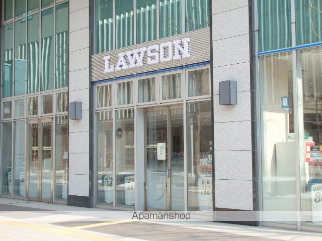 コンビニ　ローソン（コンビニ）まで74m