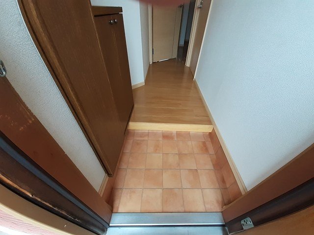玄関　落ち着いた玄関です