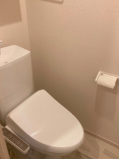 トイレ　ゆったりとした空間のトイレです