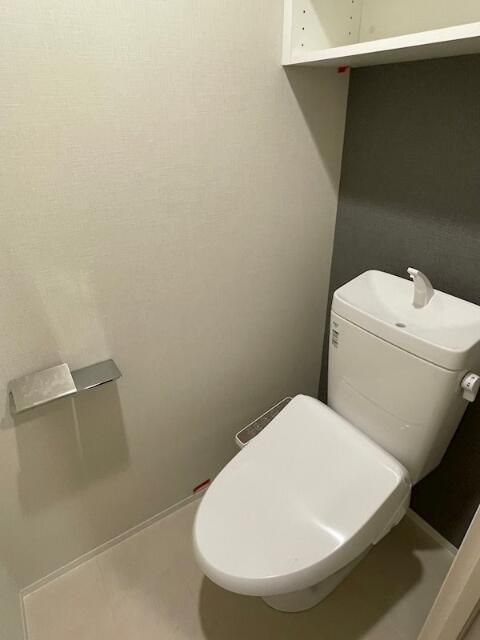 メイクス氷川台アジールコートの玄関写真
