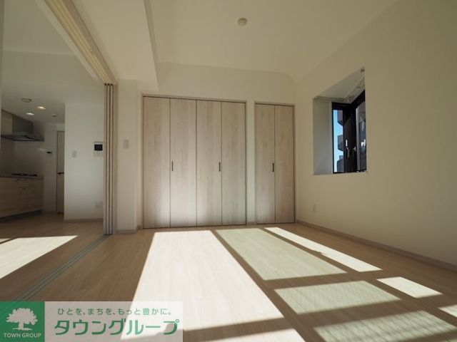 レジディア笹塚の居間写真