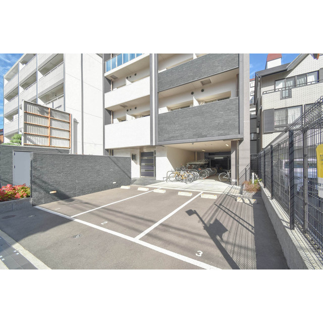 駐車場　カースペースがあります