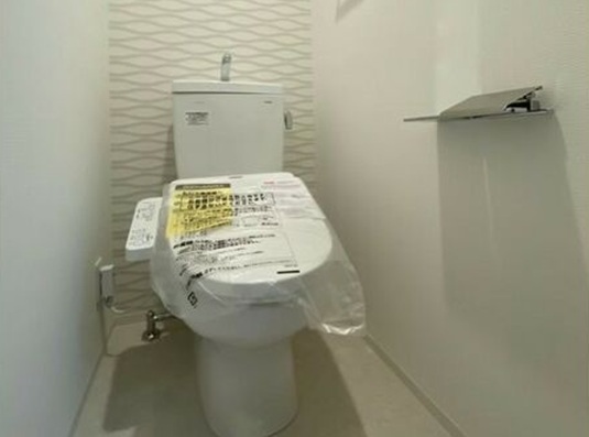 トイレ　※同施工会社のイメージ写真※