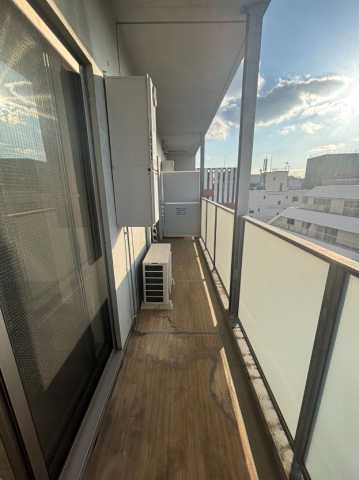 バルコニー　別部屋の参考写真となります。