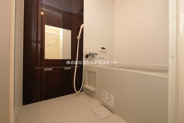 バス・シャワールーム　シンプルで使いやすいトイレです