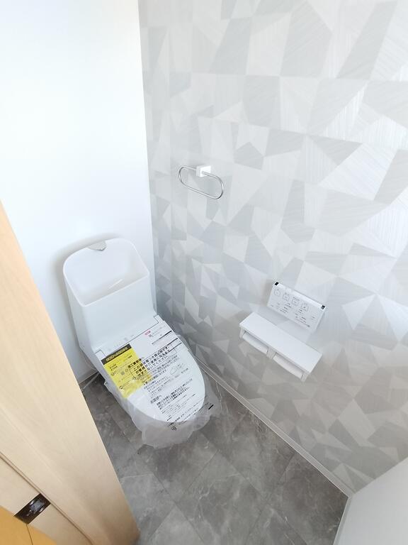 メゾンドソラIIIのトイレ写真