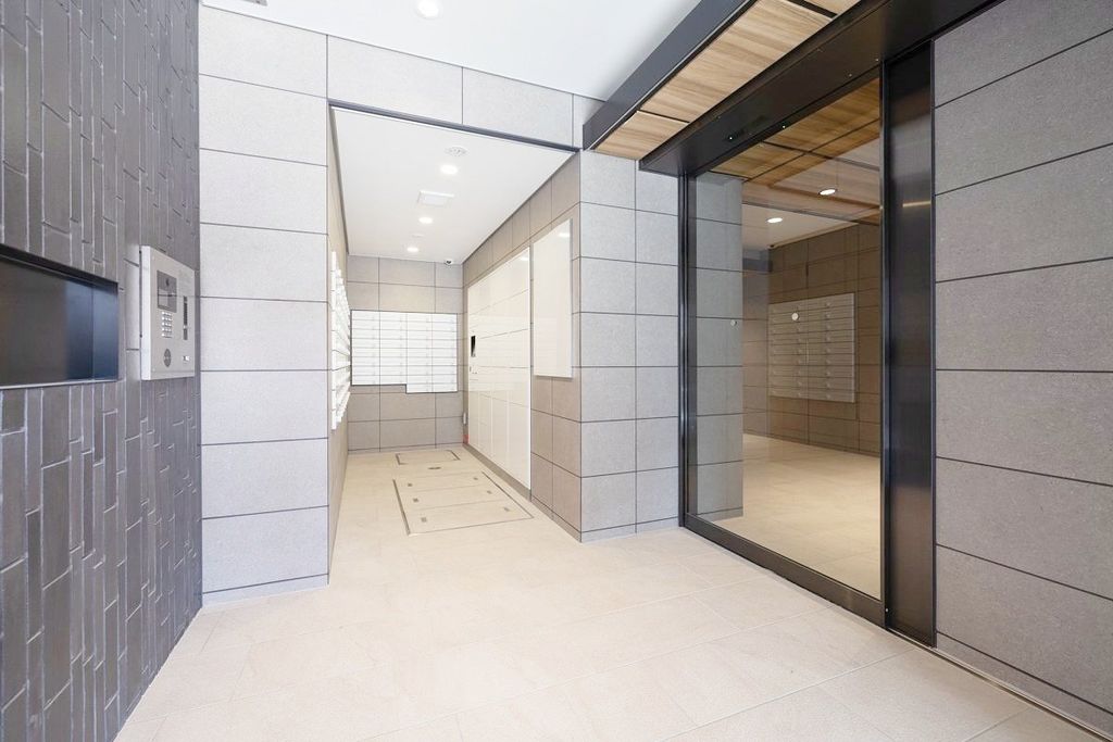 ＪＲ東海道本線 茨木駅 徒歩3分 5階建 築3年の外観写真