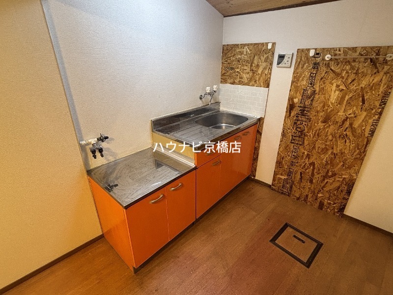 地下鉄今里筋線 太子橋今市駅 徒歩2分 2階建 築67年のキッチン写真