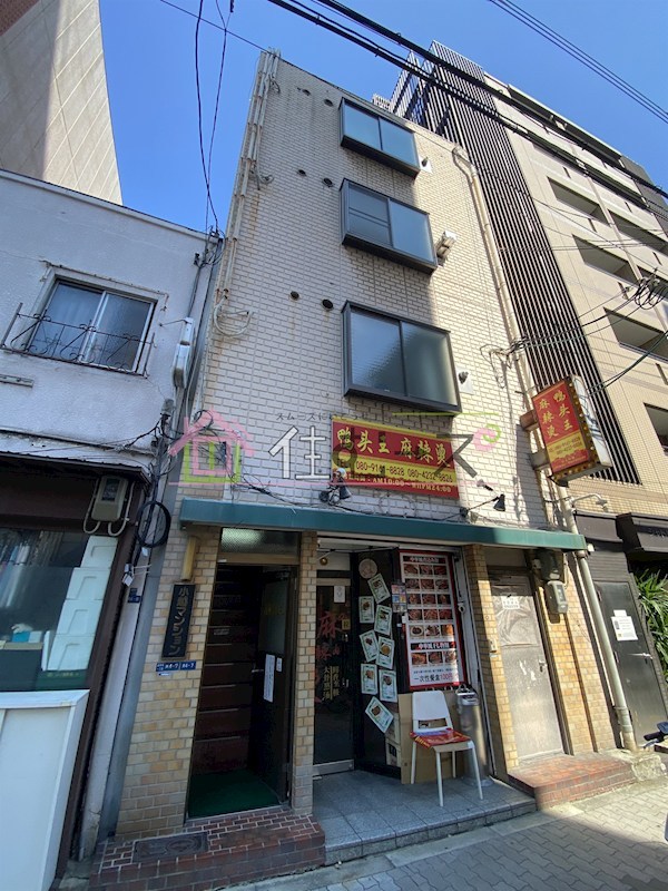 小越ビルの外観写真