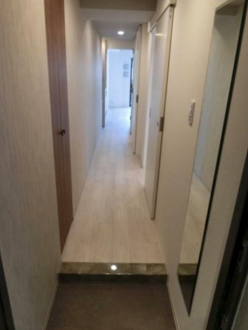 玄関　＊別部屋参照