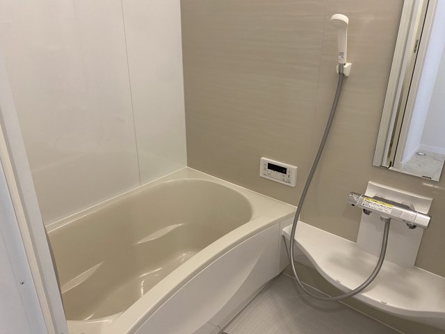 バス・シャワールーム　お風呂です