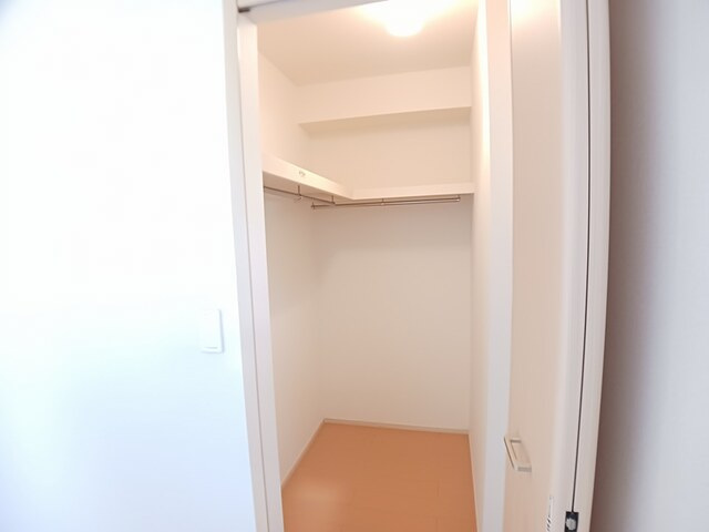 ＪＲ和歌山線 畠田駅 徒歩25分 2階建 築13年の内装写真