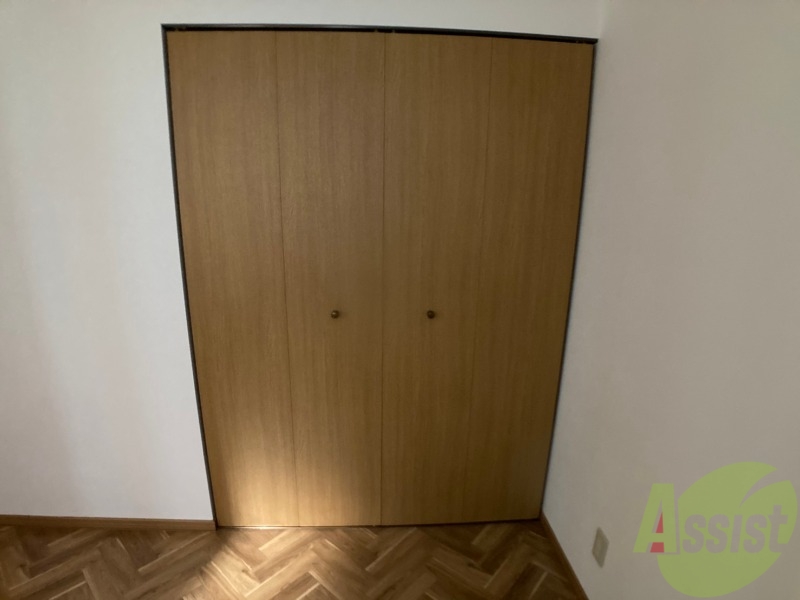 収納　寝室の収納です。部屋がすっきり片付きます。
