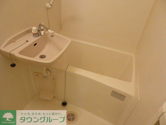 レオパレスThird100の風呂写真