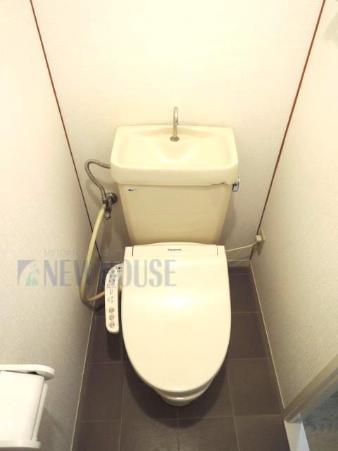ハウゼル新板橋のトイレ写真