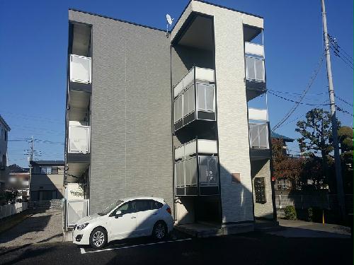 レオパレスNEW GREENIIの外観写真