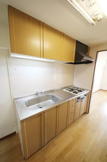キッチン　同物件別部屋写真
