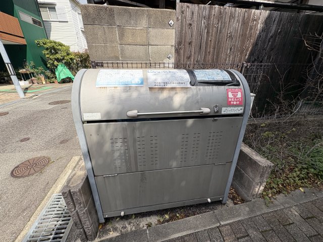 レオパレスビロージュ中山手の外観写真