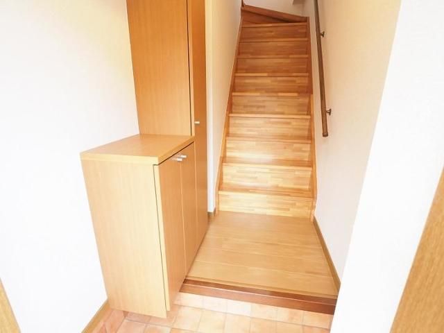 リブェール嵐山の玄関写真