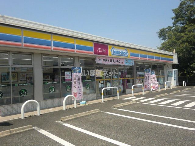 コンビニ　ミニストップ各務原前度東町店（コンビニ）まで663m