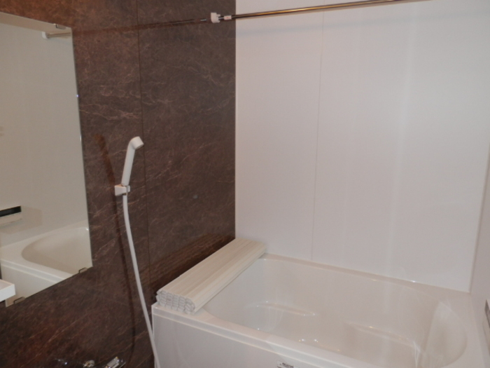 チャコールの風呂写真