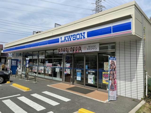 コンビニ　ローソン天白中平店（コンビニ）まで440m