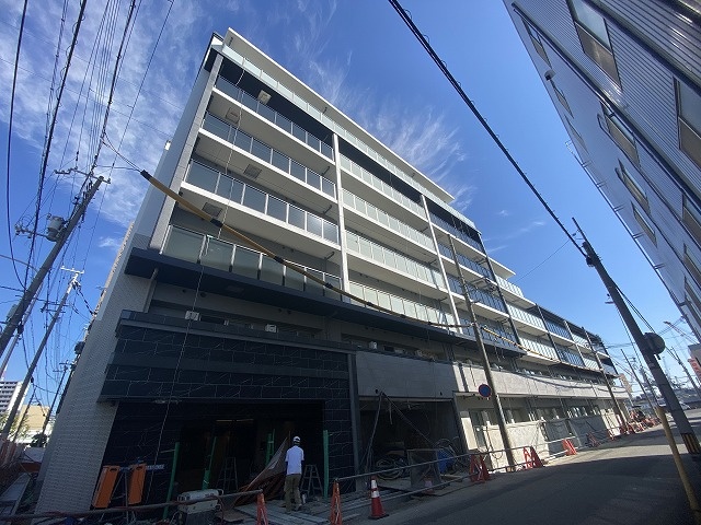 建物外観　建設中
