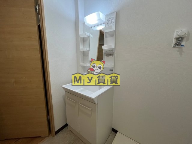 洗面設備　La Maison 輝　※左右反転