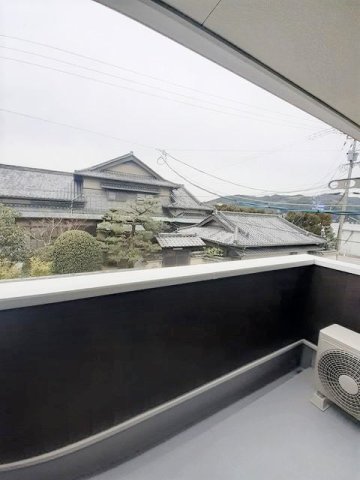 バルコニー　バルコニーがあります