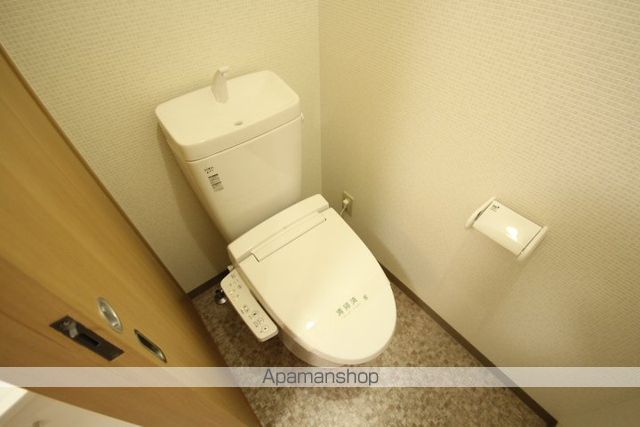 広島電鉄宇品線 広電本社前駅 徒歩2分 4階建 築11年のトイレ写真