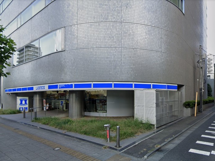 コンビニ　ローソン高輪三丁目店（コンビニ）まで400m
