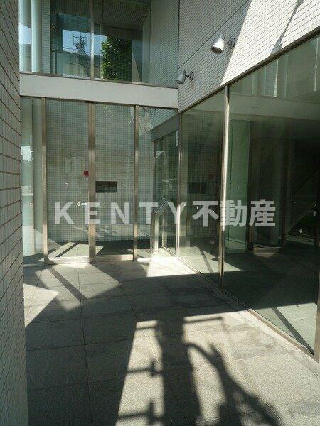 ロビー　建物の内部です