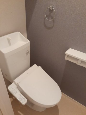 トイレ　ゆったりとした空間のトイレです