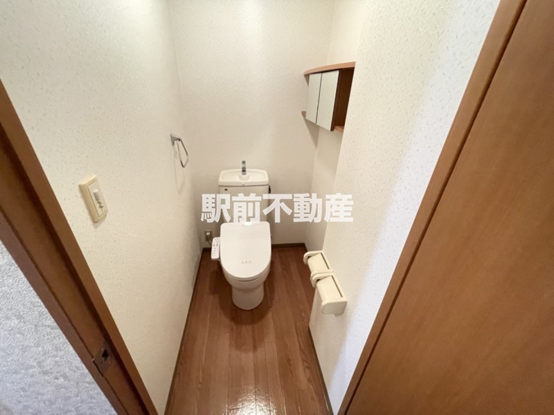 トイレ　温水洗浄便座付