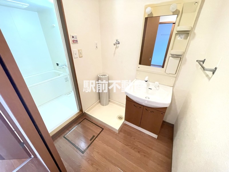 洗面設備　洗髪洗面化粧台