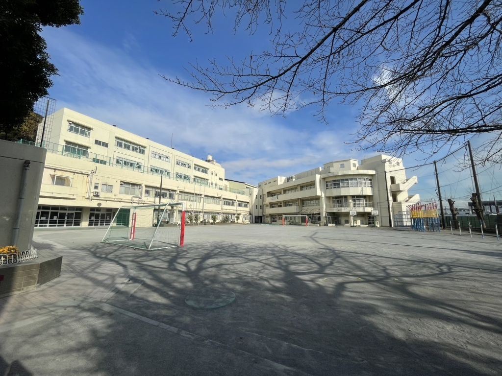 小学校　横浜市立矢上小学校（小学校）まで90m