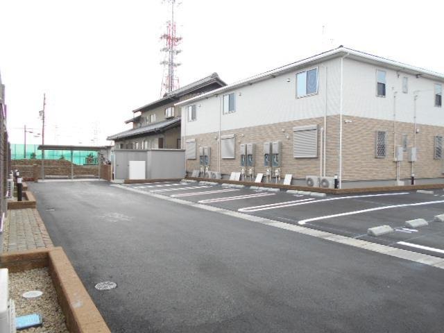 駐車場　駐車場完備です